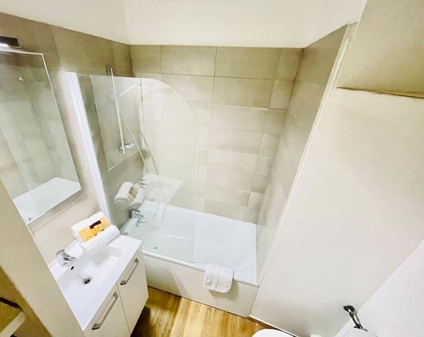 Le Chevrefeuille - Easystay83 Saint-Raphaël エクステリア 写真